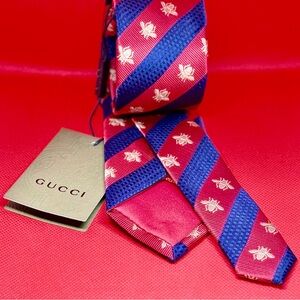 Gucci Red and Blue Striped Bee Motif Silk Tie